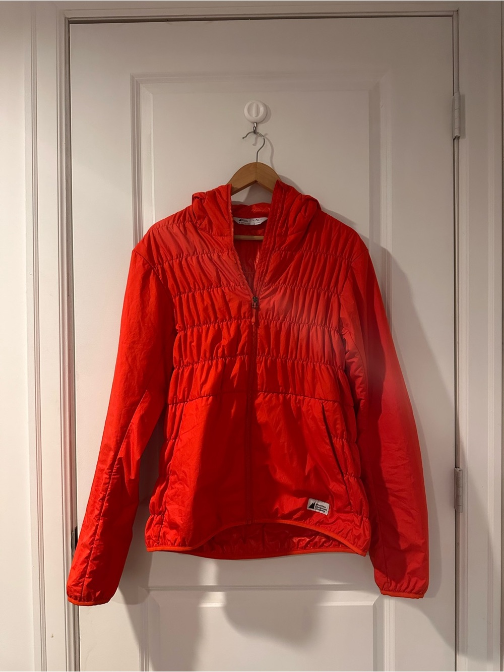 MEC Men's Red Packable Hooded Puffer Jacket